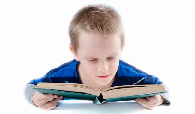 Psico Ayuda Infantil – La Dislexia en la infancia Psico Ayuda Infantil - La Dislexia en la infancia